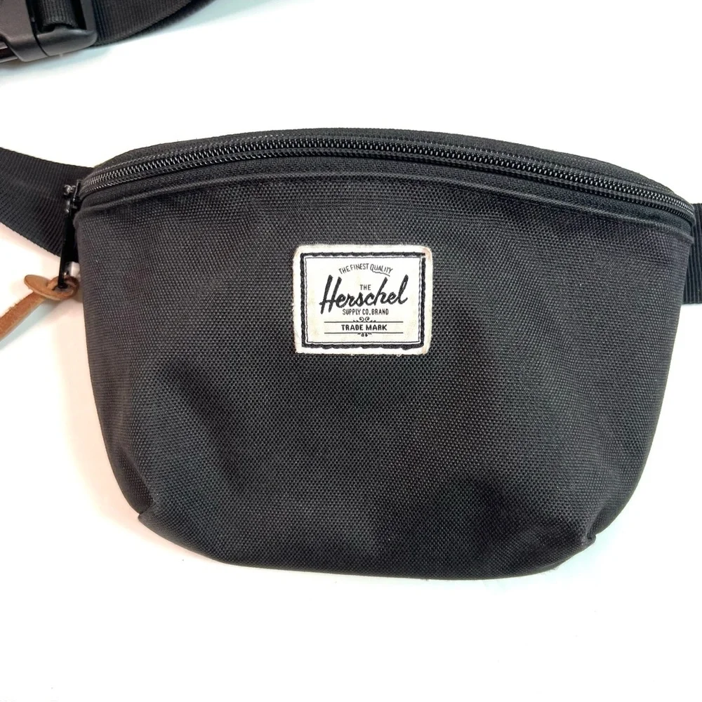 Hershel Supply Company Unisex Belt Bag Black - Picture 15 of 15